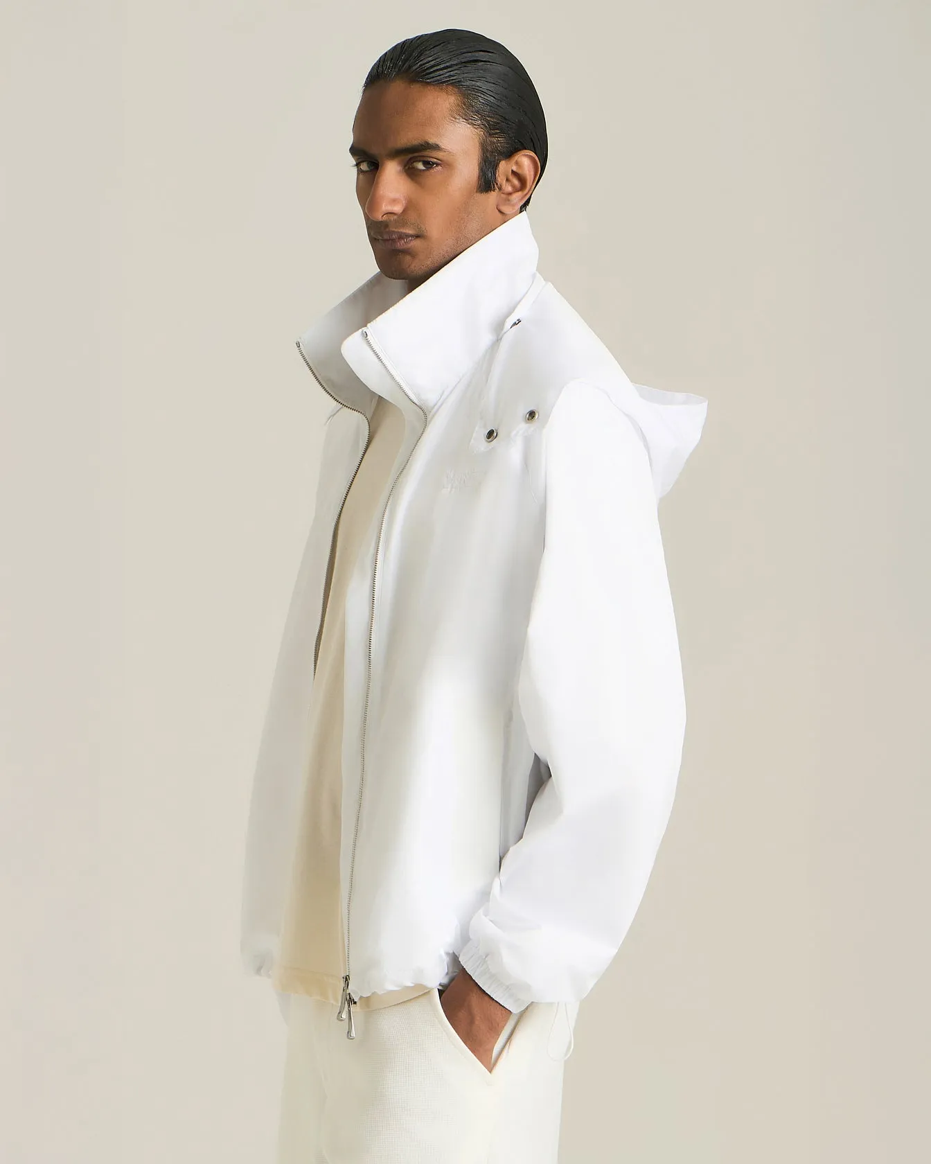 KNT HOODED WINDBREAKER